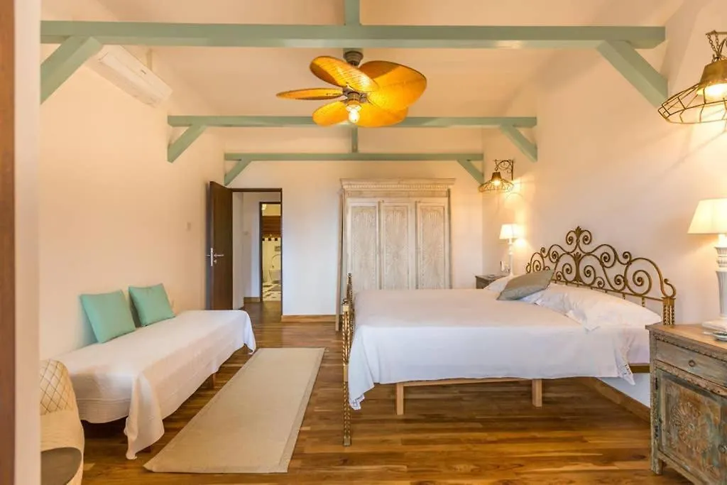 Maison De Jardin Most Unique Villa On Mahe Beau Vallon